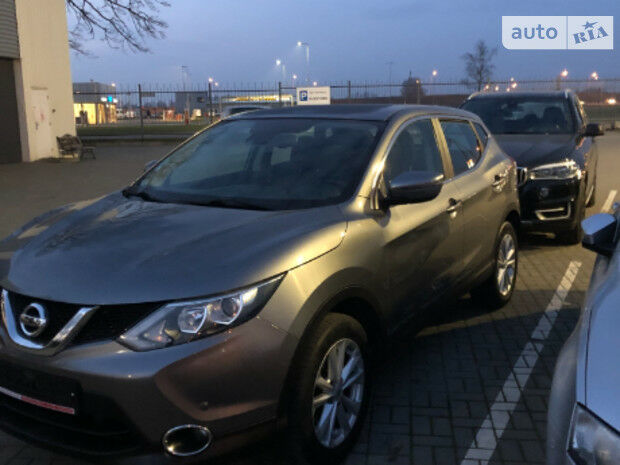 Nissan Qashqai 2015 года