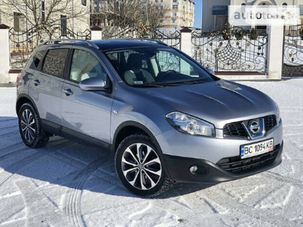 Nissan Qashqai 2010 року