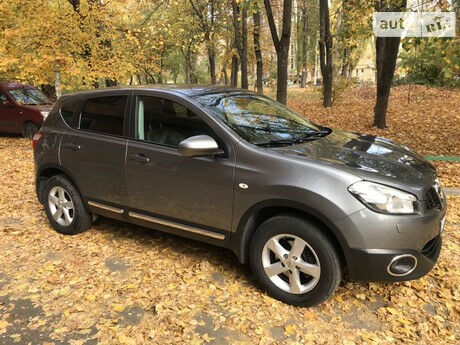 Nissan Qashqai 2011 року