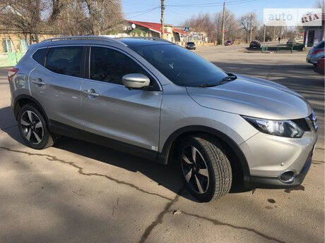 Nissan Qashqai 2015 года