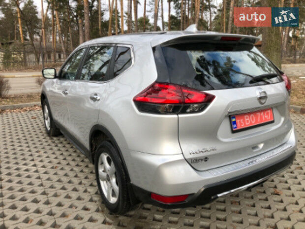 Nissan Rogue 2017 года