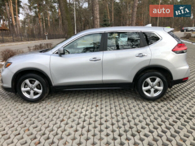 Nissan Rogue 2017 года