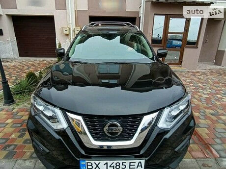 Nissan Rogue 2018 года