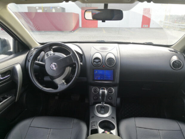 Nissan Rogue 2012 року