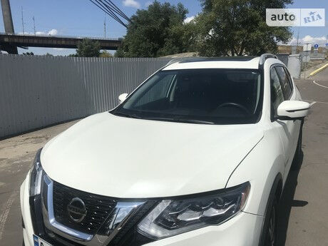 Ниссан Rogue 2017 года Nissan Rogue 2017 года