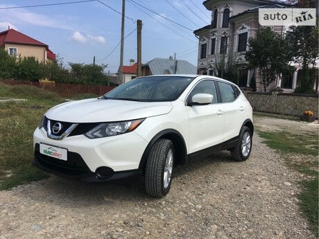 Nissan Rogue 2017 года