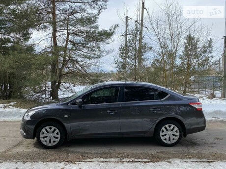 Nissan Sentra 2015 года