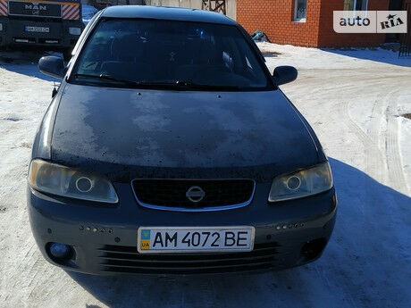 Nissan Sentra 2001 года