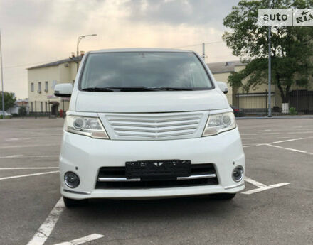 Nissan Serena пасс. 2008 року