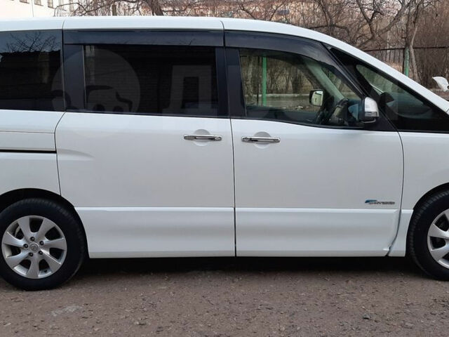 Nissan Serena 2012 года