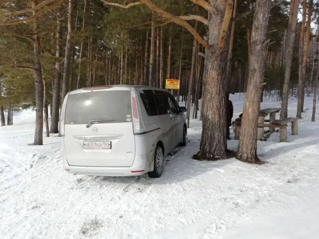 Nissan Serena 2011 года