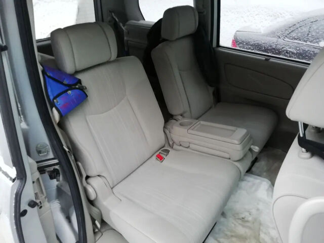 Nissan Serena 2011 года