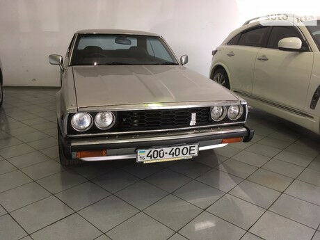 Ниссан Скайлайн 1998 року Nissan Skyline 1998 року
