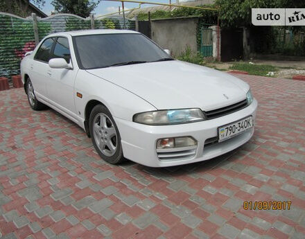 Nissan Skyline 1998 року