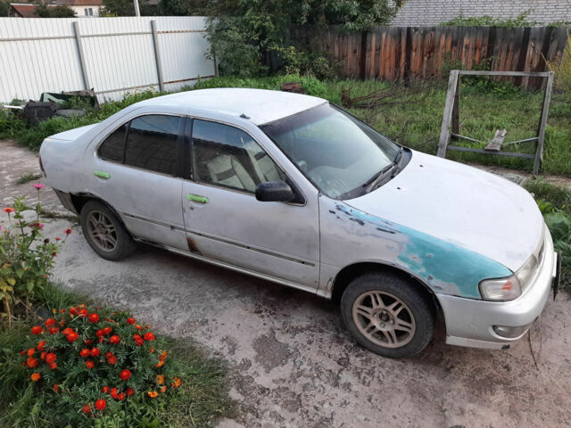 Nissan Sunny 1996 года