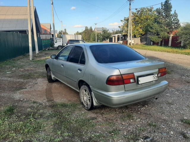 Nissan Sunny 1996 года