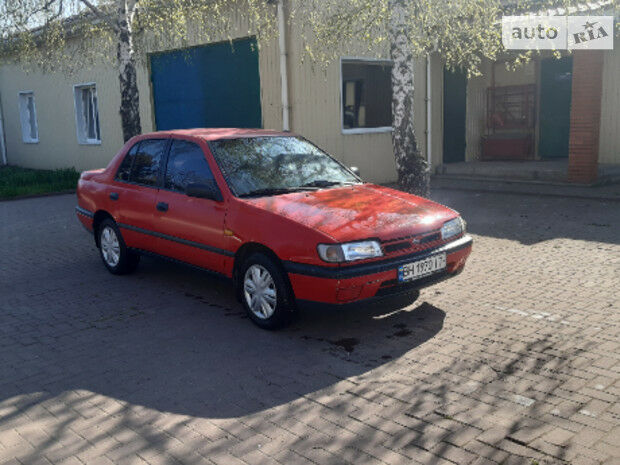 Nissan Sunny 1993 года