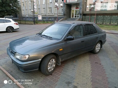 Nissan Sunny 1991 року