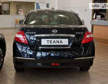 Nissan Teana 2011 року