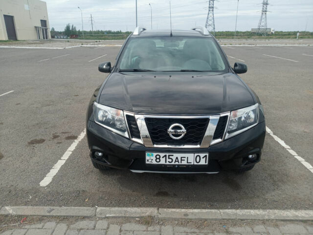 Nissan Terrano 2017 года