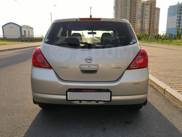 Nissan TIIDA 2006 года