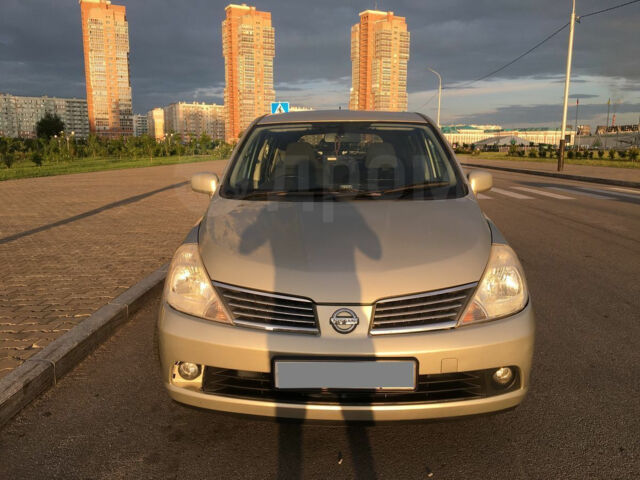 Nissan TIIDA 2006 года