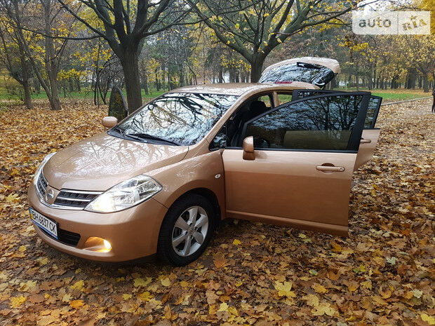 Nissan TIIDA 2008 года