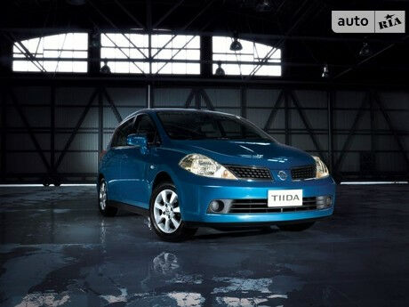 Nissan TIIDA 2008 року