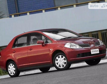 Nissan TIIDA 2008 года