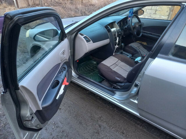 Nissan Wingroad 2002 года