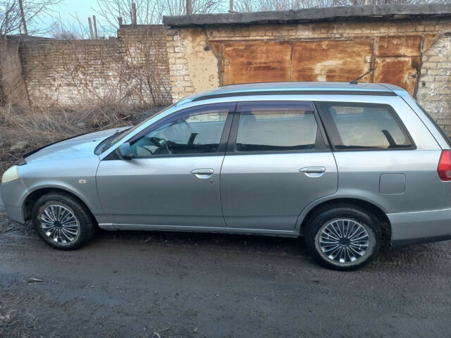 Nissan Wingroad 2002 года