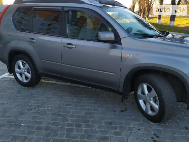 Nissan X-Trail 2011 года