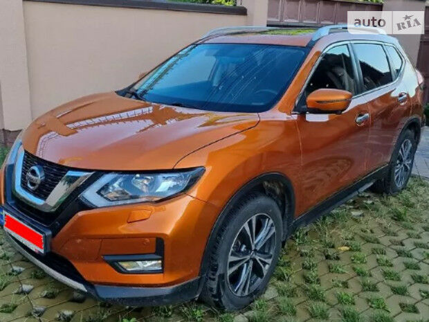 Nissan X-Trail 2018 года