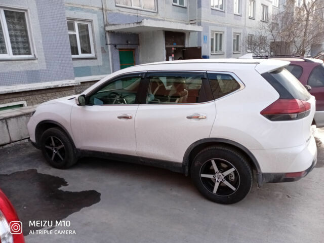 Nissan X-Trail 2020 року