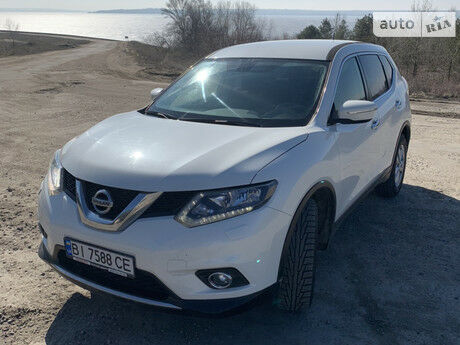 Nissan X-Trail 2016 року