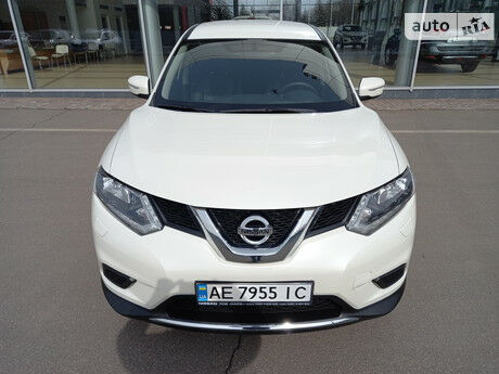 Nissan X-Trail 2017 года