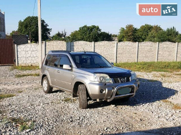 Nissan X-Trail 2003 года