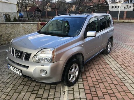 Nissan X-Trail 2008 року