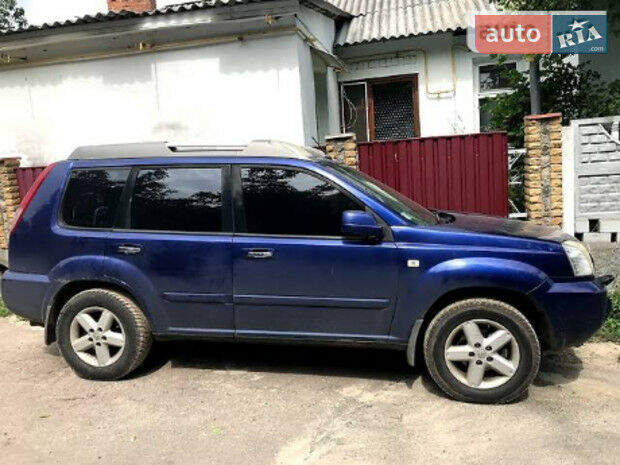 Nissan X-Trail 2004 года