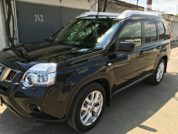 Nissan X-Trail 2012 года
