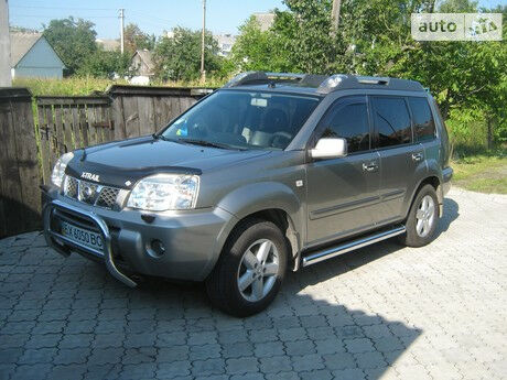 Nissan X-Trail 2005 року