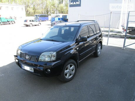 Ниссан ИксТрейл 2005 года Nissan X-Trail 2005 года
