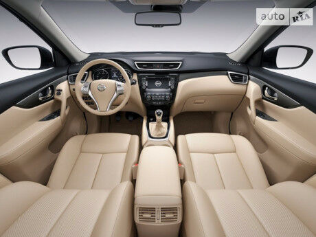 Ниссан ИксТрейл 2014 року Nissan X-Trail 2014 року