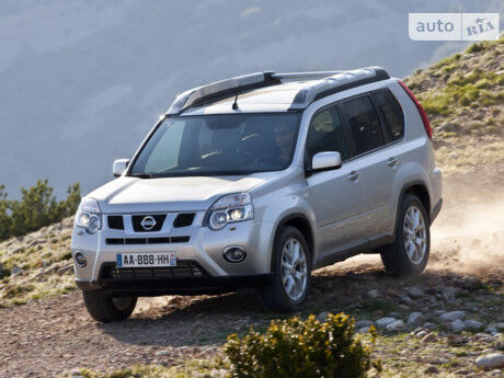 Ниссан ИксТрейл 2005 года Nissan X-Trail 2005 года