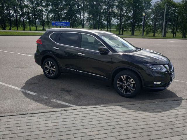 Nissan X-Trail 2019 року
