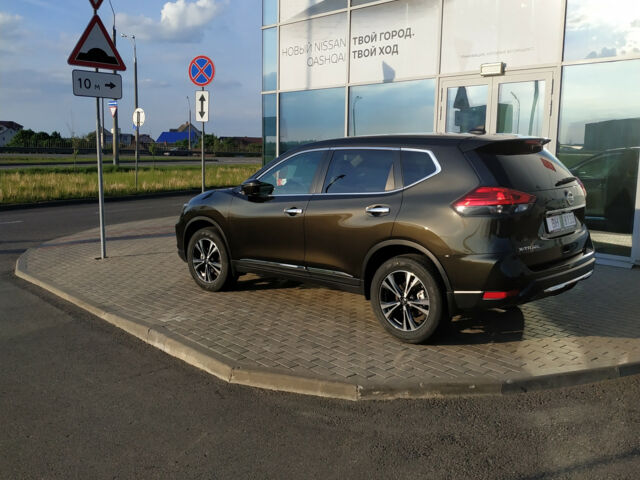 Nissan X-Trail 2019 року