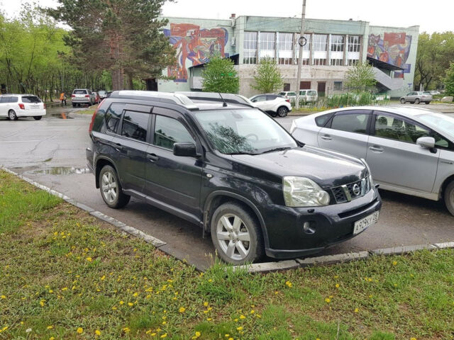 Nissan X-Trail 2008 року