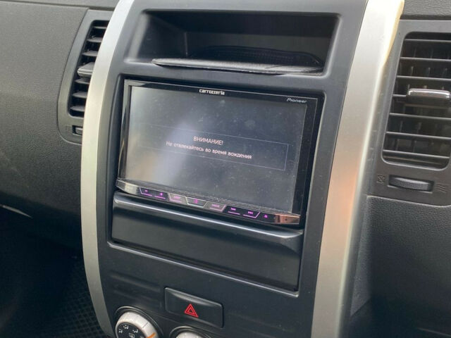 Nissan X-Trail 2012 года