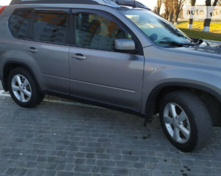 Nissan X-Trail 2011 року