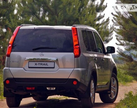 Nissan X-Trail 2012 року